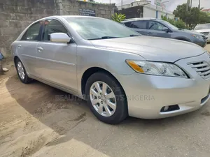 Toyota Camry XLE V6 4dr Sedan (3.5L 6cyl 6AM) 2007 Silver