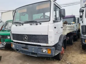 Mercedes Benz 914 Tipper Truck