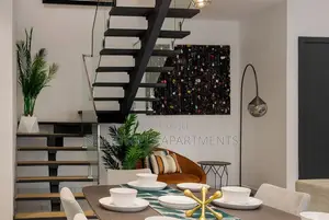Luxury and Spacious 2 Bedroom Maisonette With 2 Balconie,Pool and Gym