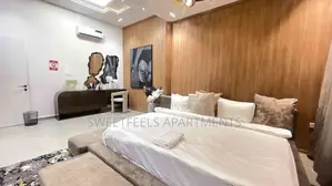 Luxurious and Unique 5/4bedroom Terraced Duplex