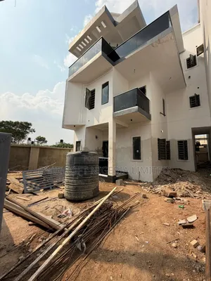 Furnished 4bdrm Duplex in Carlton Gate Estate, Akobo for sale