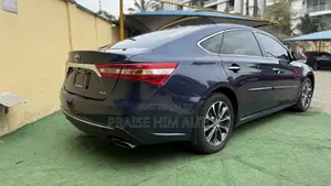 Toyota Avalon XLE Plus FWD Sedan (3.6L 6cyl 6A) 2016 Blue