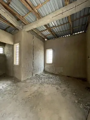 4bdrm Townhouse/Terrace in Gaduwa for sale