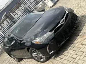 Toyota Camry 2016 Black