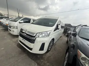 Toyota Grand HiAce 2020 White