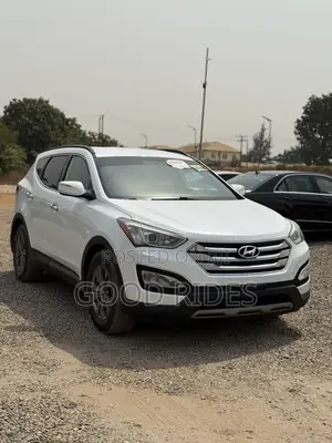 Hyundai Santa Fe 2014 White