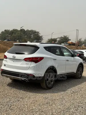 Hyundai Santa Fe 2014 White