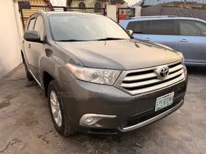 Toyota Highlander 2011 Gray