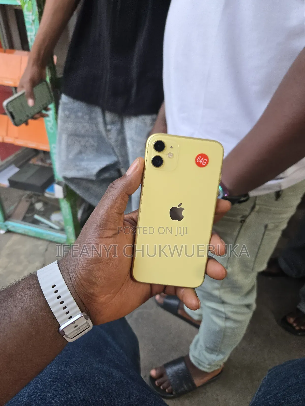 Apple iPhone 11 64 GB Yellow