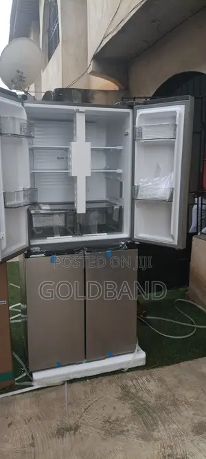 Hisense 392l Side by Side Refrigerator – Premium Finish