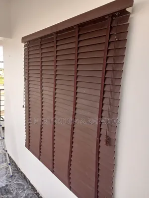 5ft Brown Wooden Blind