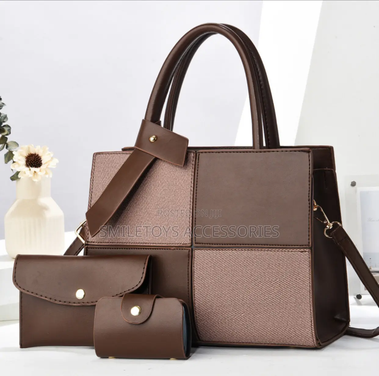 Lady’S Hand Bag