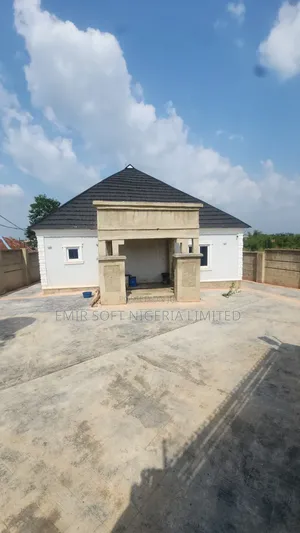 Furnished 3bdrm Bungalow in Igbagbo Estate, Akobo for sale