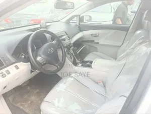 Toyota Venza V6 AWD 2010 Silver