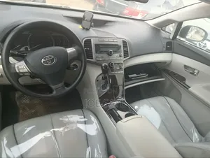 Toyota Venza V6 AWD 2010 Silver