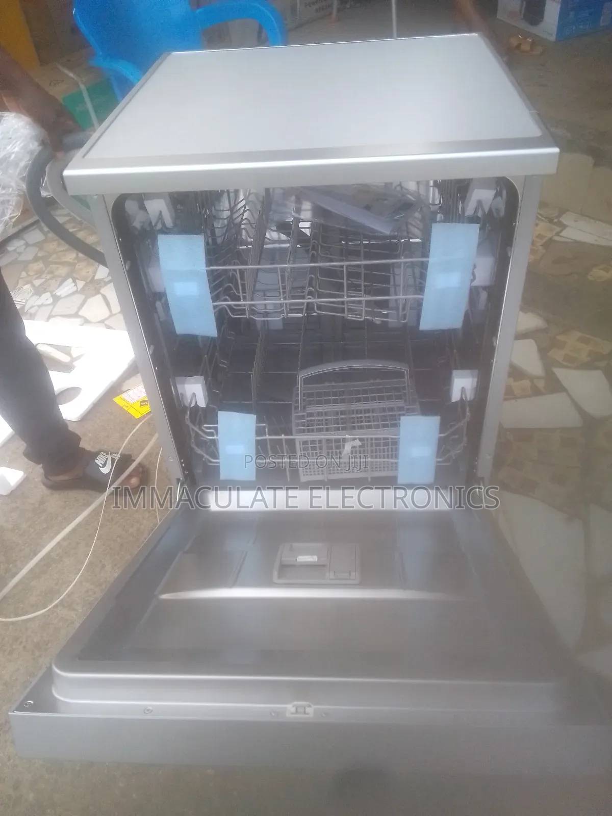Maxi Dishwasher