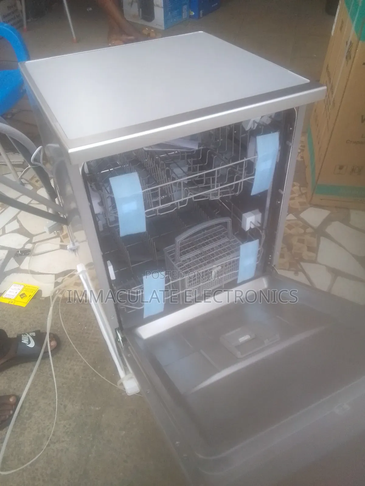 Maxi Dishwasher