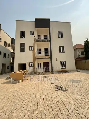 3bdrm Block of Flats in Durumi for sale