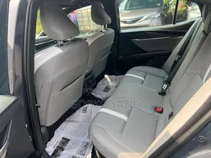 Toyota Camry SE 2025 Gray
