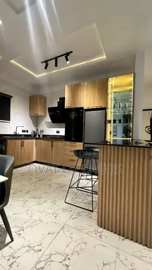 Furnished 2bdrm Apartment in Lekki Phase 1 for sale