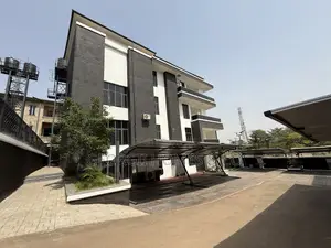6bdrm Duplex in Kado for sale