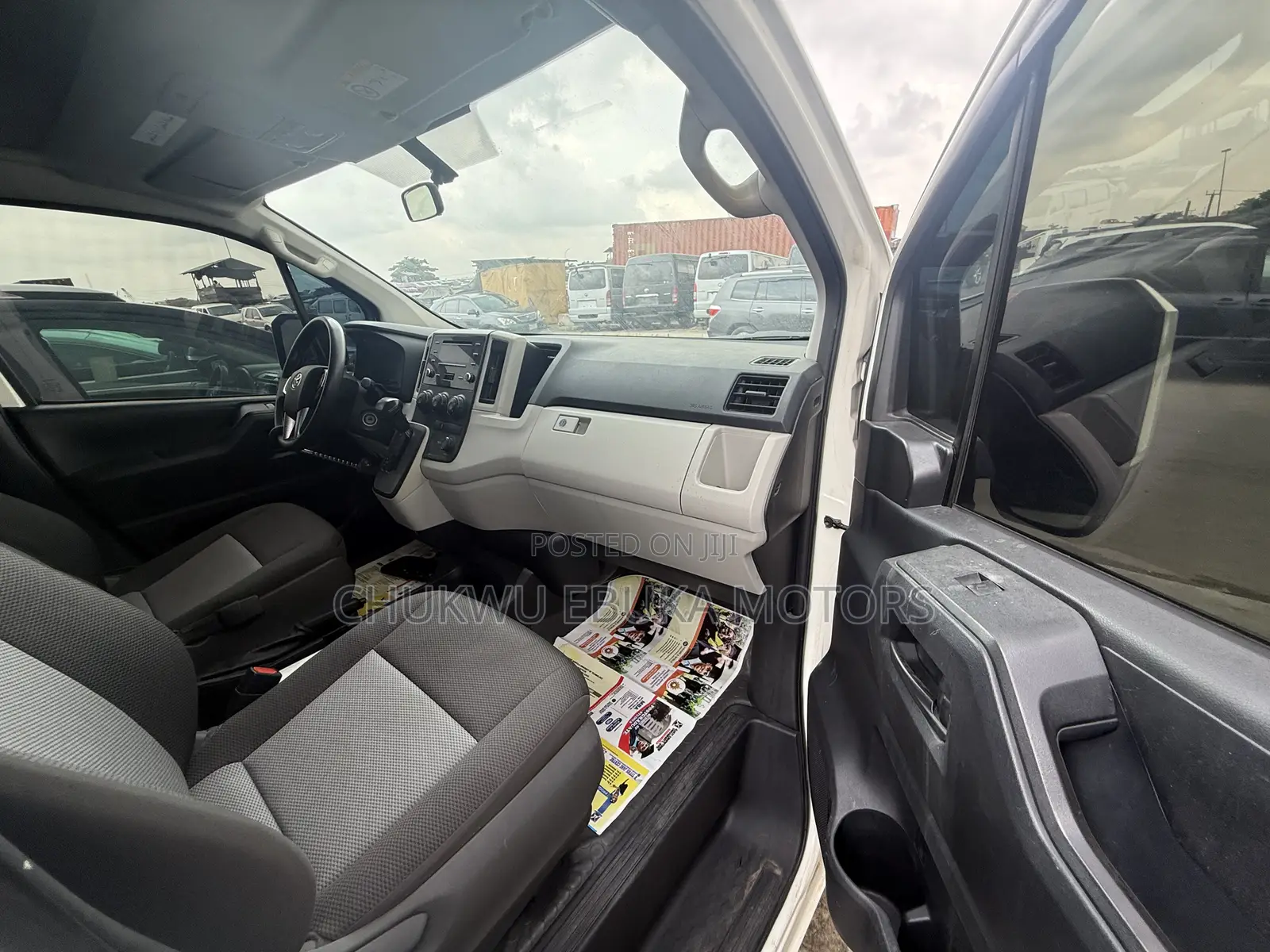 Toyota Grand HiAce 2020 White