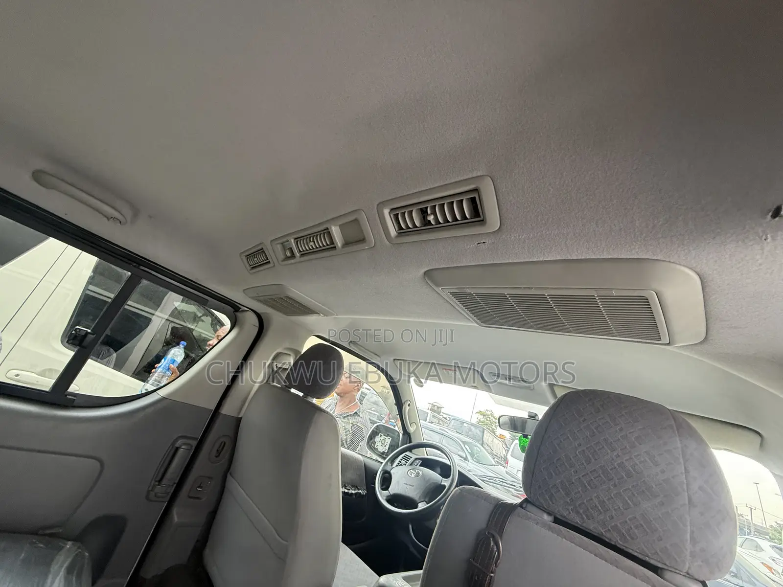 Toyota HiAce 2012 White