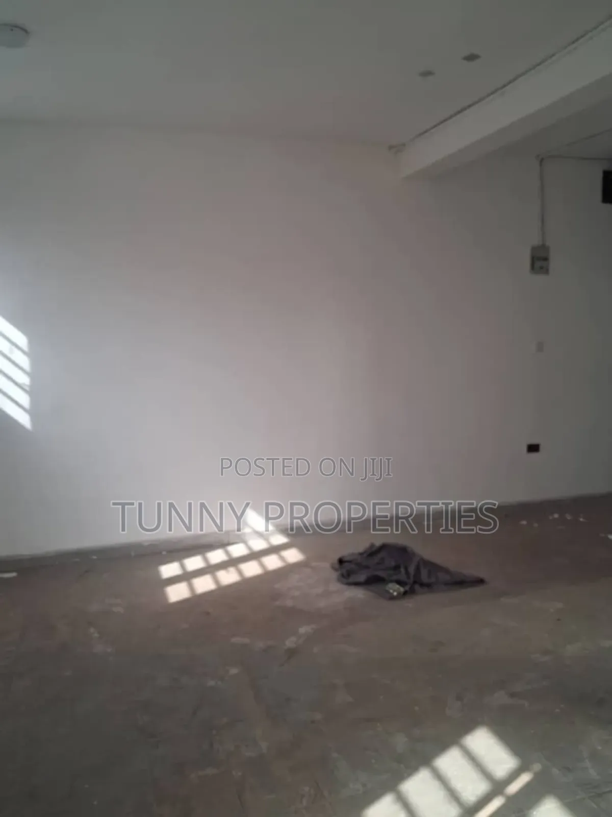 Shop to Let