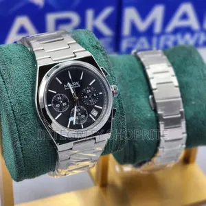 Wristwatch for Men /Markfairwhale