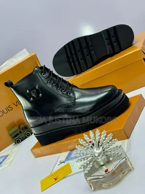 High Quality Louis Vuitton Lace Up Men's Ankle Boots