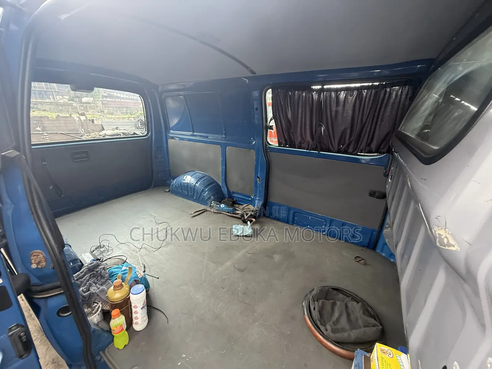 Toyota HiAce 2004 Blue