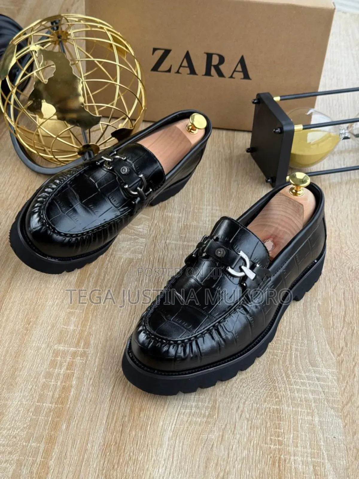 Zara Men's Chain Flat Shoes