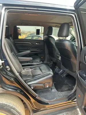 Toyota Highlander Limited 4dr SUV AWD (3.5L 6cyl 6A) 2015 Black
