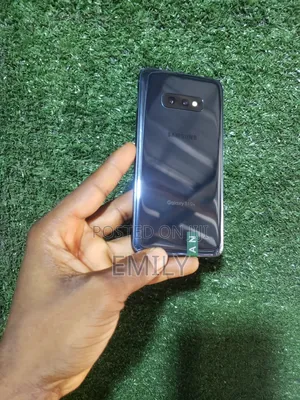Samsung Galaxy S10e 128 GB Blue