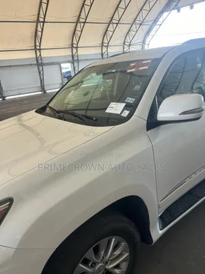 Lexus GX 460 Luxury 2015 White