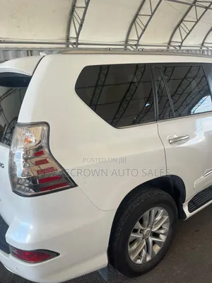 Lexus GX 460 Luxury 2015 White
