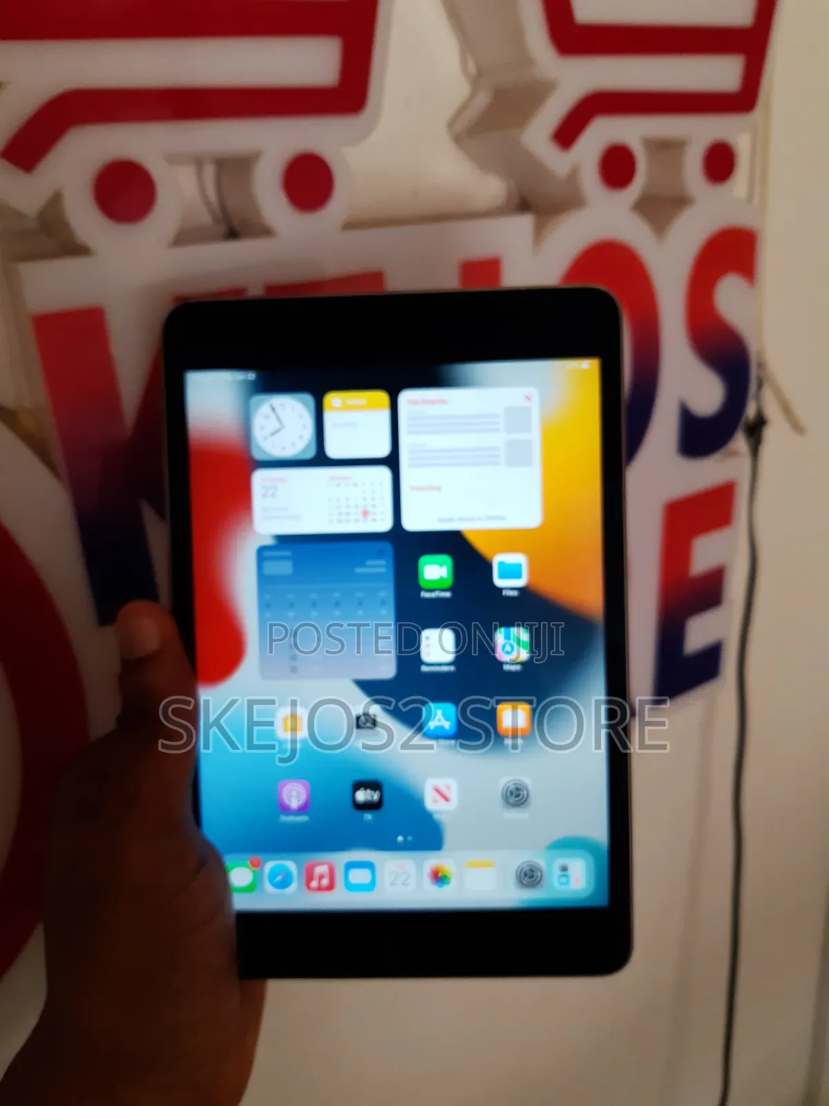 Apple iPad mini 4 128 GB Silver