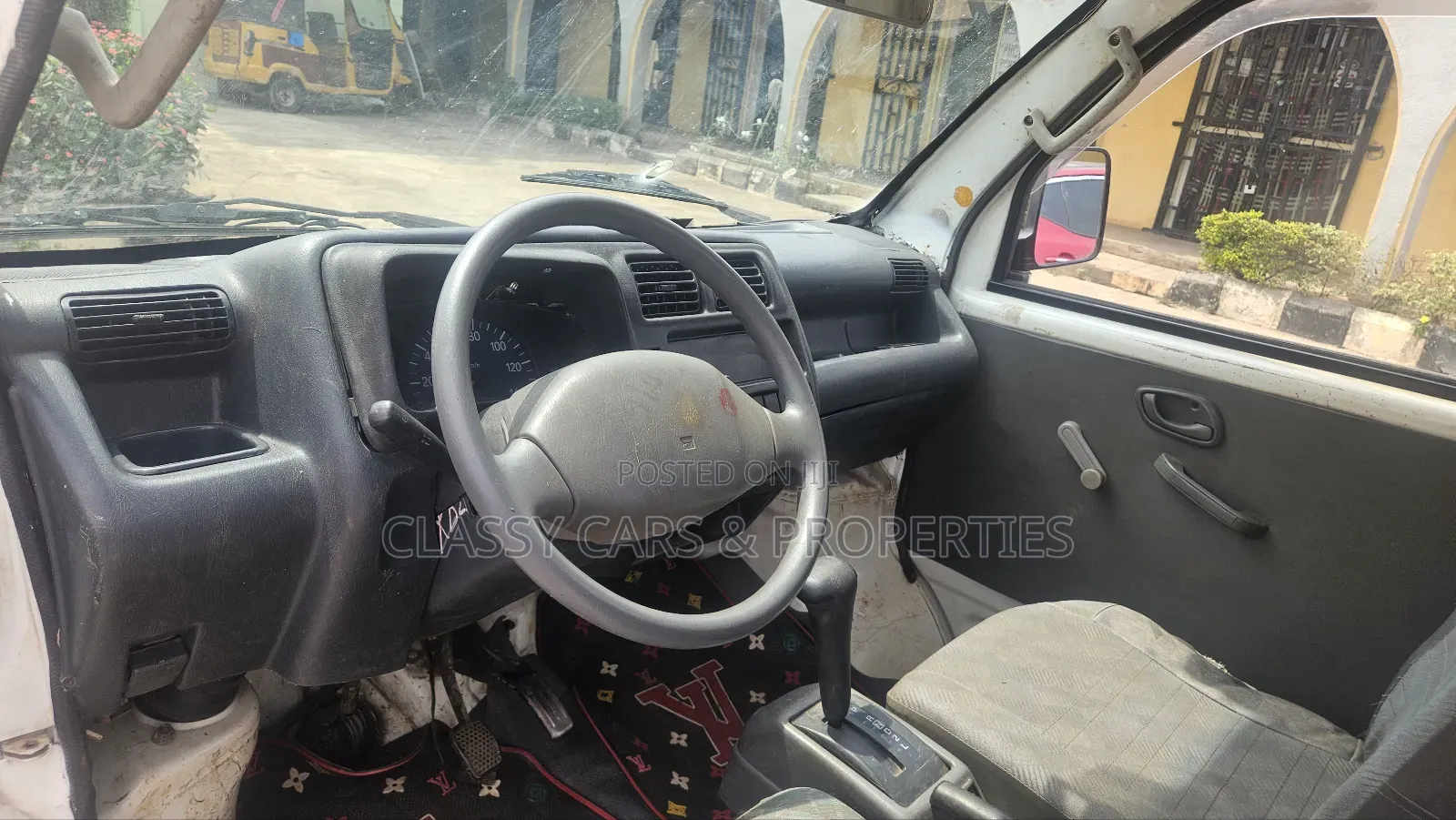 Suzuki DL 2003 White