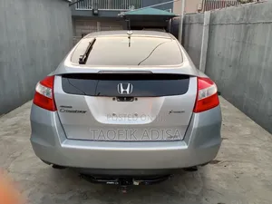 Honda Accord Crosstour 2011 Silver
