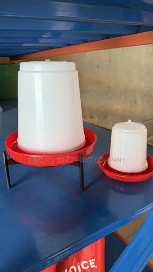 Indian Chicken Drinker That Lasts Many Production Cycles
