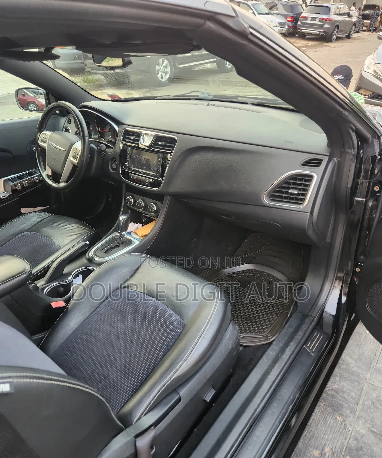 Chrysler 200 S Convertible 2013 Black
