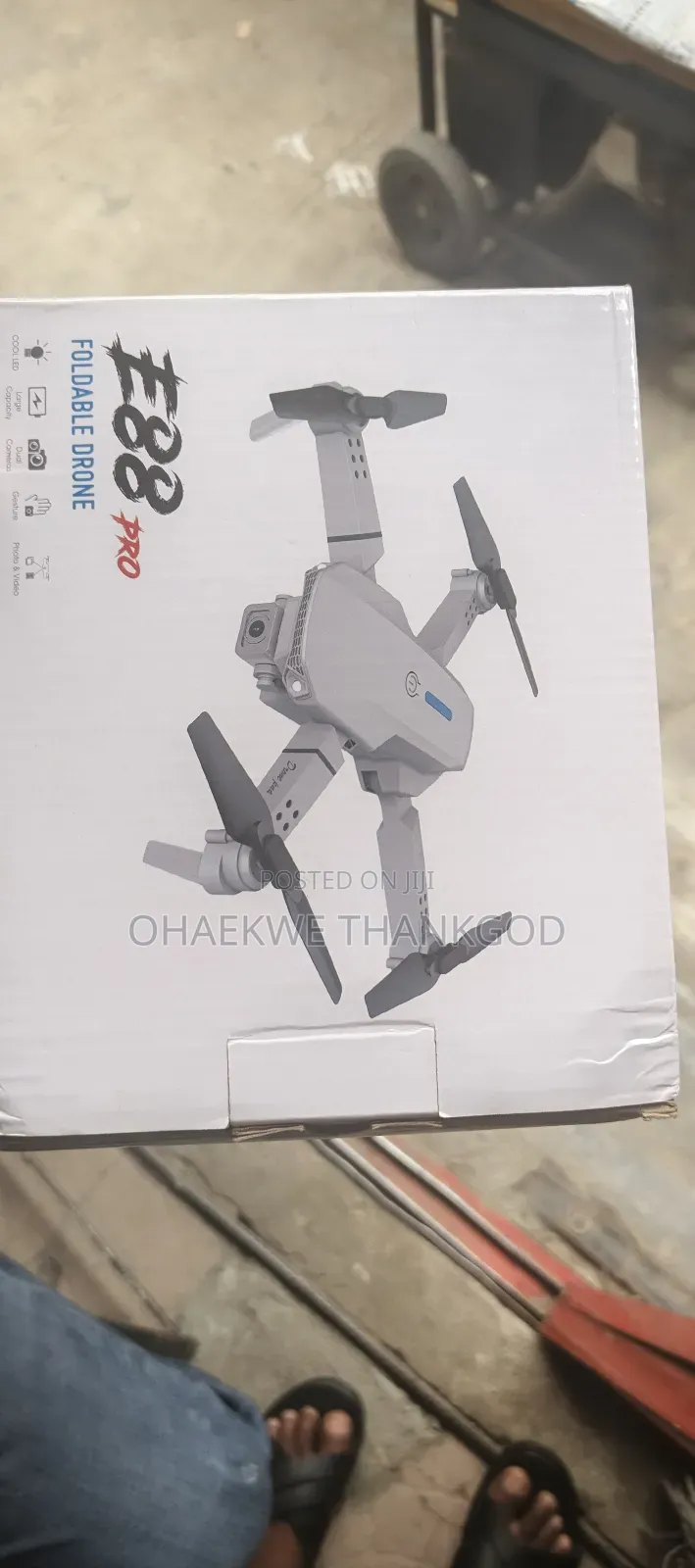 Dron Wifi Camera E88