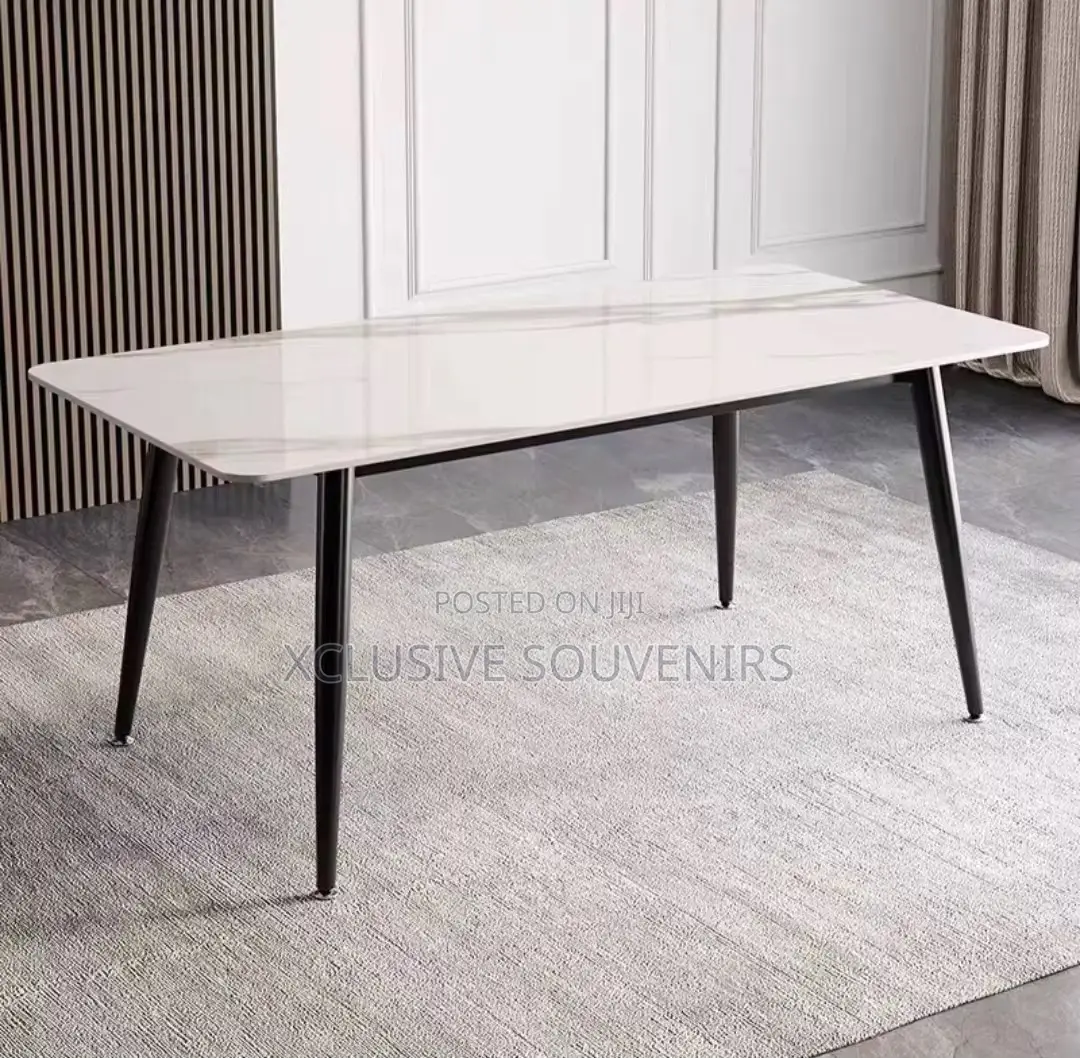 High End New Design 4 Seat Dining Table