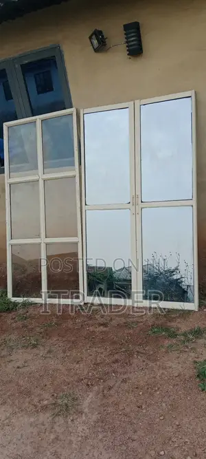 Sliding Doors/Display Glass