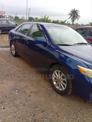 Toyota Camry 2010 Blue