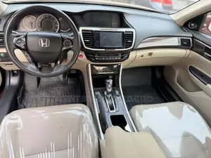 Honda Accord EX-L V6 4dr Sedan FWD (3.5L 6cyl 6A) 2017 Maroon
