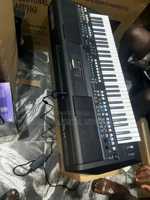 Original Yamaha Keyboard PRS Sx 600
