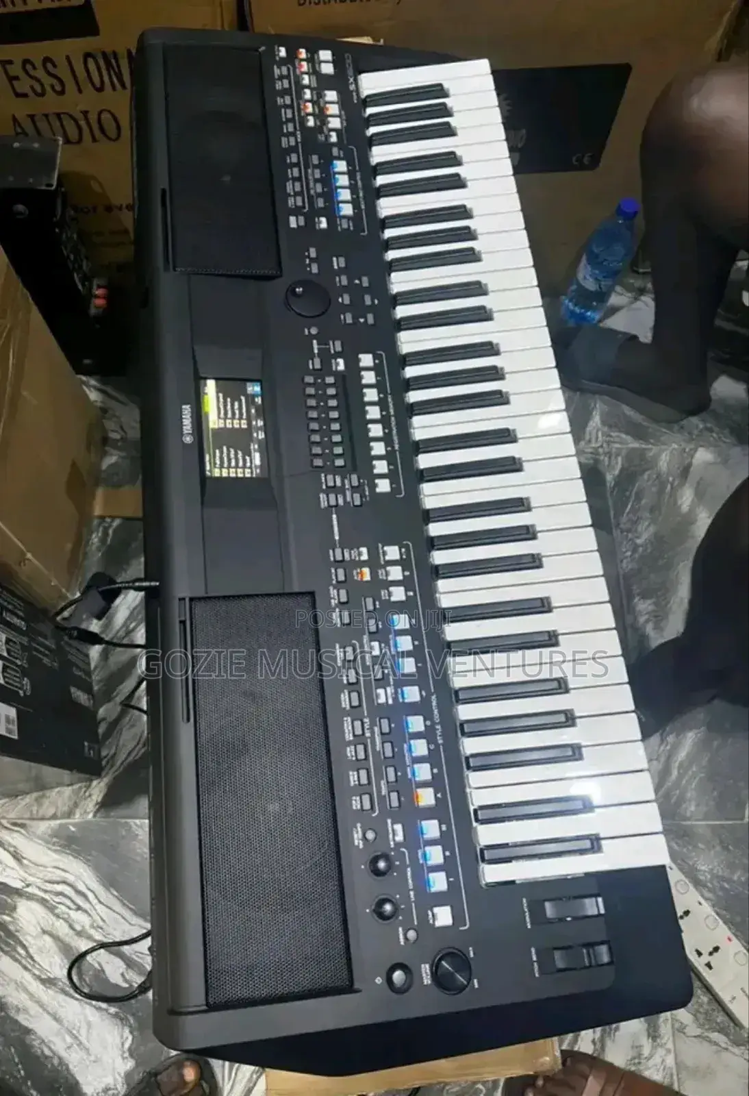 Original Yamaha Keyboard PRS Sx 600