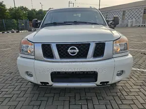 Nissan Titan 2013 White