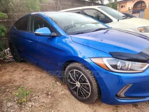 Hyundai Elantra Value Edition Sedan FWD (1.8L 4cyl 6A) 2016 Blue